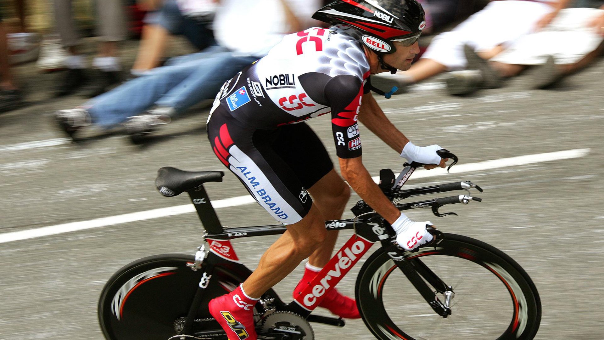 kaiyun登录入口-节奏控制优异的球员是否更适合搭档投射型内线，节奏型控卫的球鞋  第1张